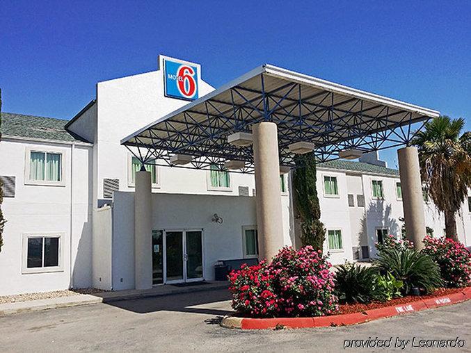Motel 6 New Braunfels Exterior photo