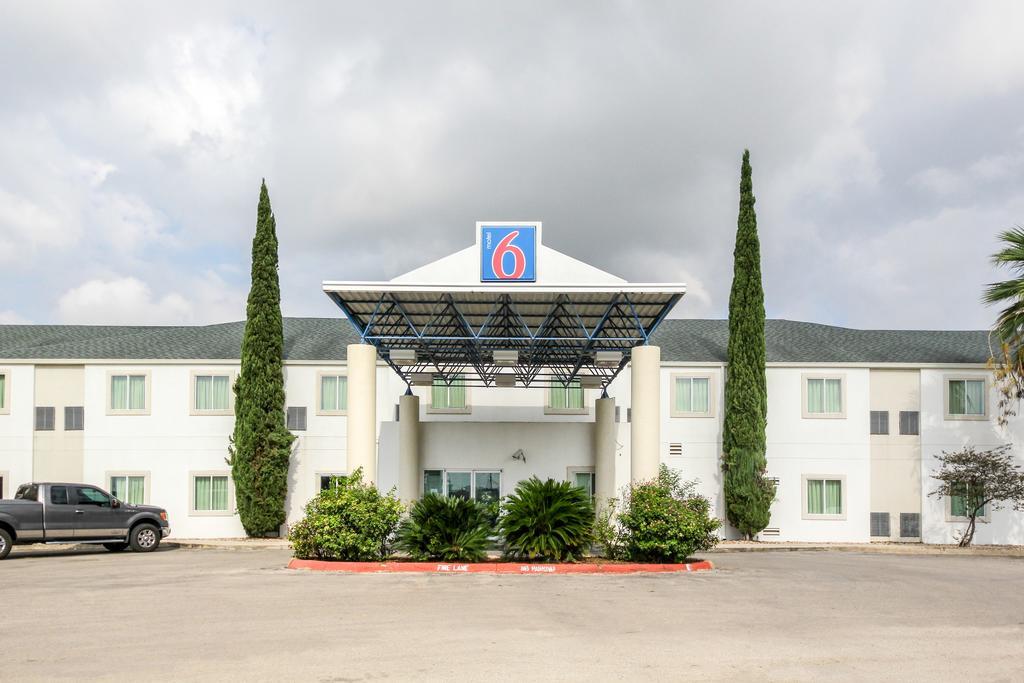 Motel 6 New Braunfels Exterior photo